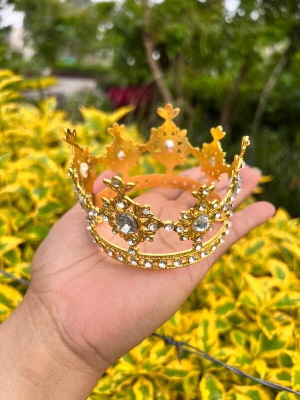 CROWN